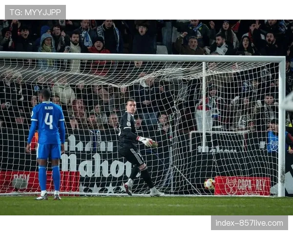 库尔图瓦伤退卢宁临危受命 皇马门将位置深度经受住考验